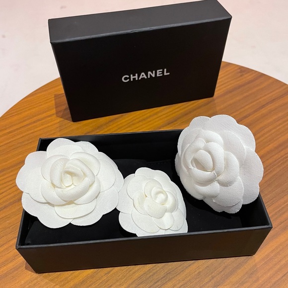Chanel flower